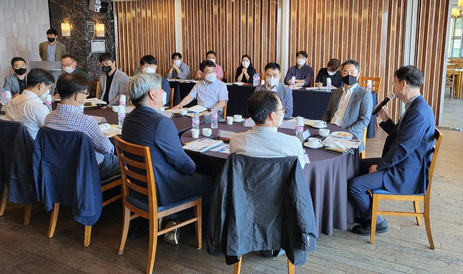 [전자신문] 부산국가혁신클러스터 대표 성과 ＜1＞ - 샤픈고트, 스마트소화기, '트리토나' 해외 진출 성공